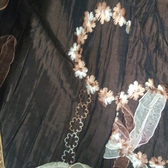 Elegant colourful brown Araz blouse top - Picture 3 of 3